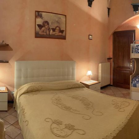 Casa Nives Διαμέρισμα Imperia Εξωτερικό φωτογραφία