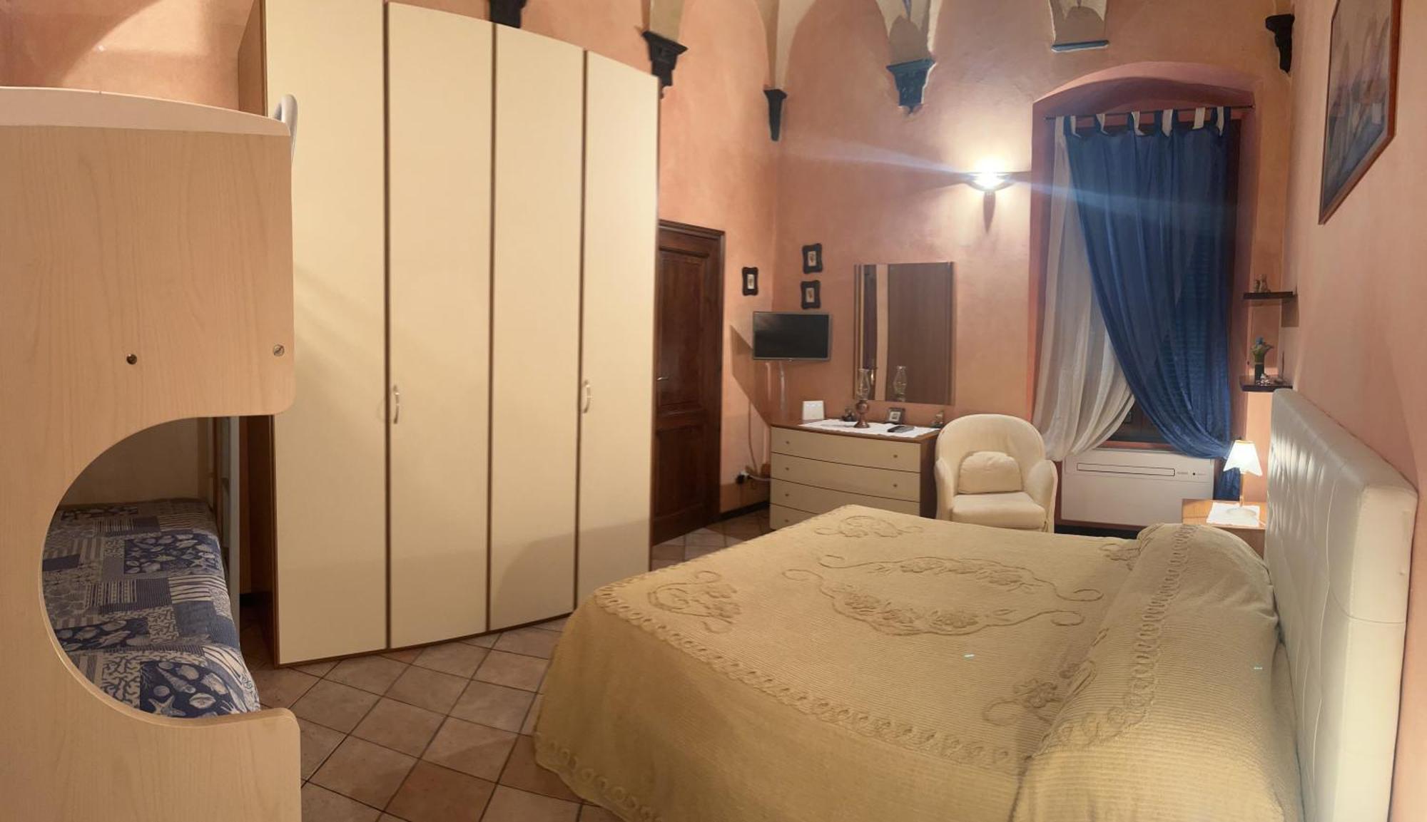 Casa Nives Διαμέρισμα Imperia Εξωτερικό φωτογραφία